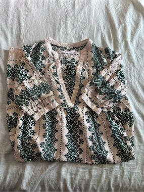 Floral-Print Tunic Dress with Dark Green Motif